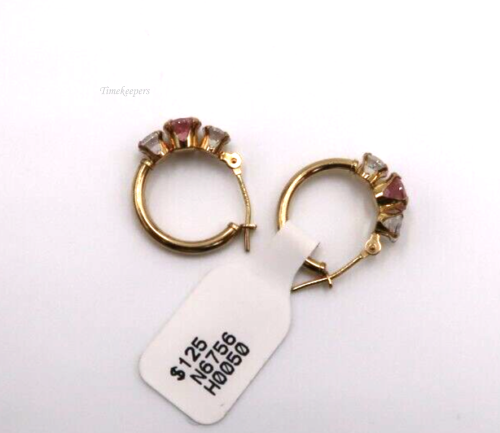 t181 Pretty Pair of 10kt Yellow Gold Hoop Earrings  